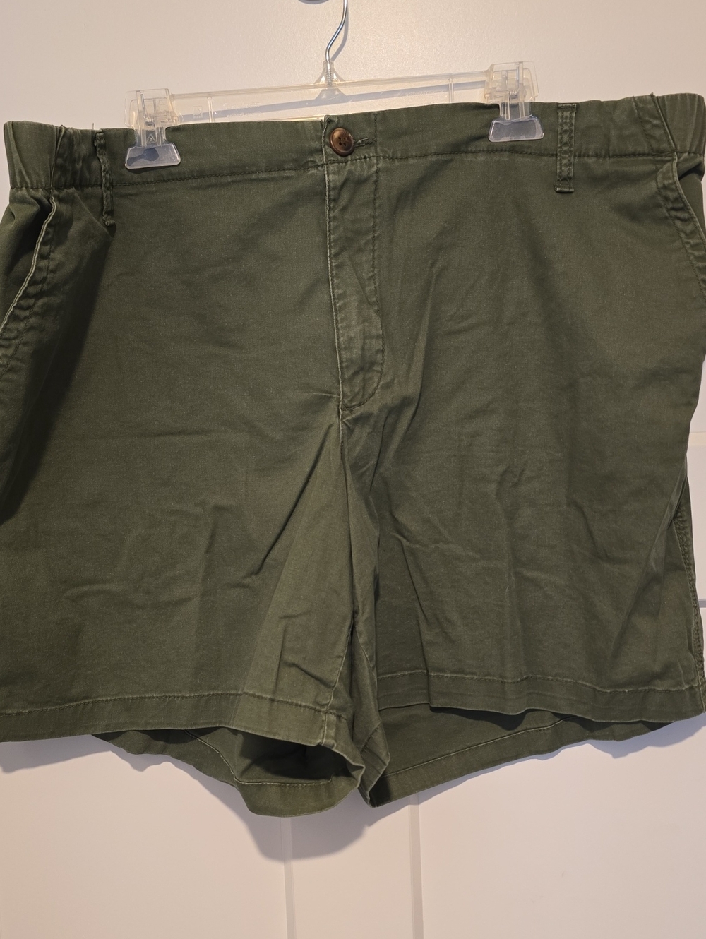 Old Navy Women’s Flat Front Olive Green Shorts